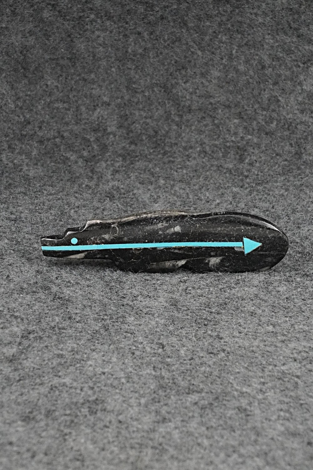 Bear Zuni Fetish Carving - Bernard Laiwakete