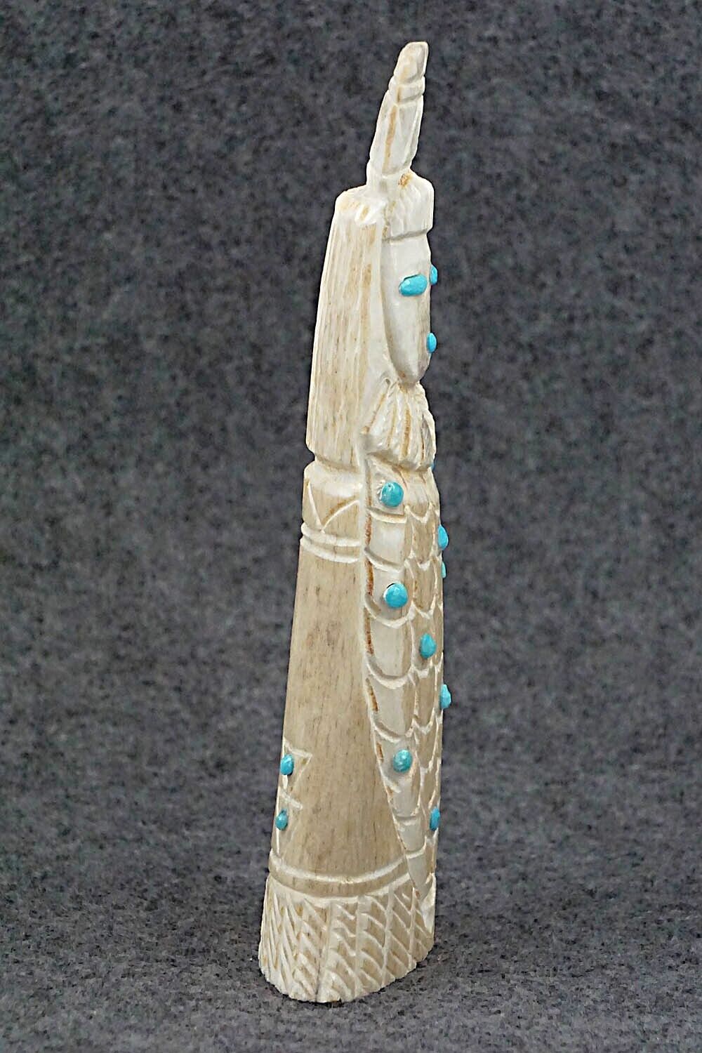 Corn Maiden Zuni Fetish Carving - Garrick Weeka