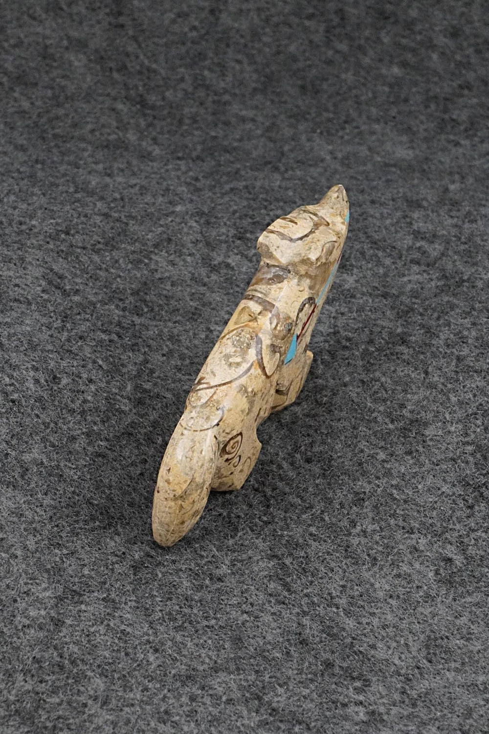 Wolf Zuni Fetish Carving - Kenric Laiwakete