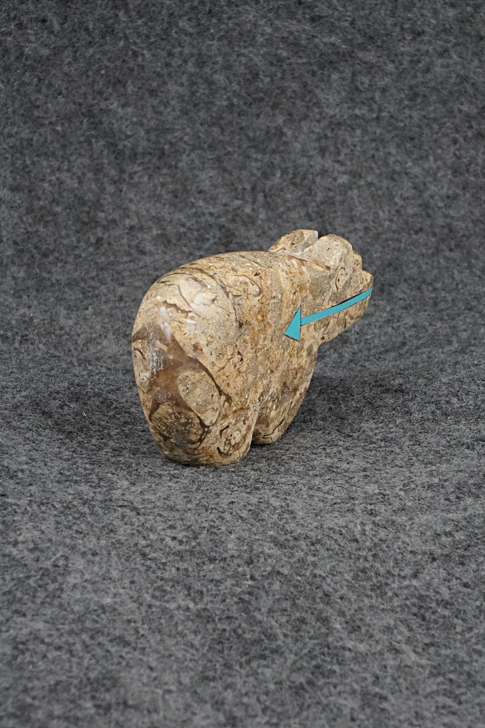 Bear Zuni Fetish Carving - Bernard Laiwakete