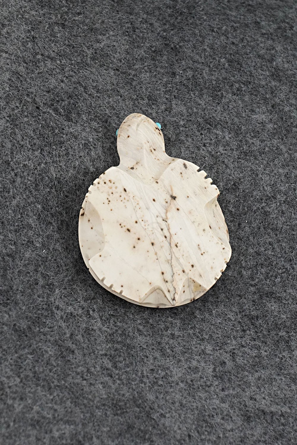 Turtle Zuni Fetish Carving - Dannette Laate