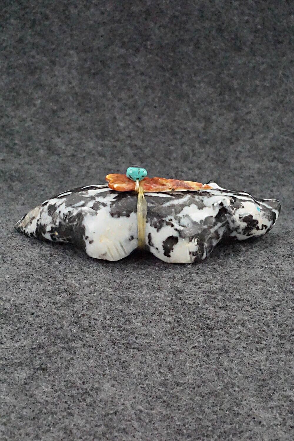 Badger Zuni Fetish Carving - Daphne Quam