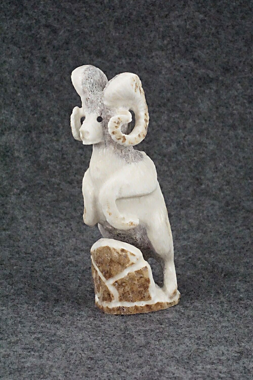 Ram Zuni Fetish Carving - Maxx Laate