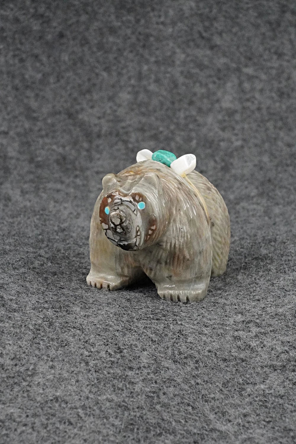 Bear Zuni Fetish Carving - Farlan & Paulette Quam