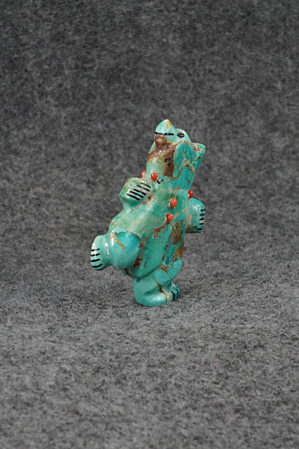 Bear Zuni Fetish Carving - Claudia Peina