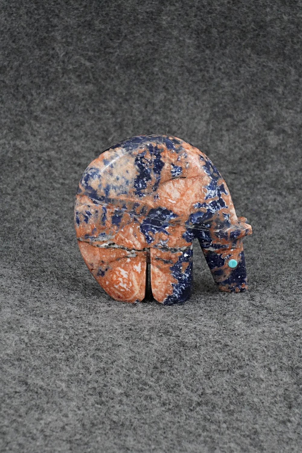 Bear Zuni Fetish Carving - Ronnie Lunasee
