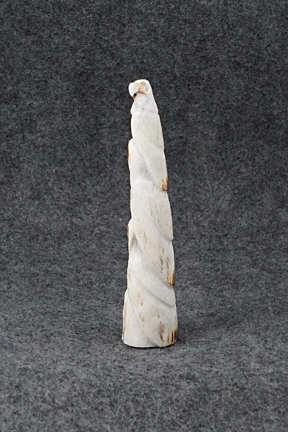 Eagle Zuni Fetish Carving - Maxx Laate