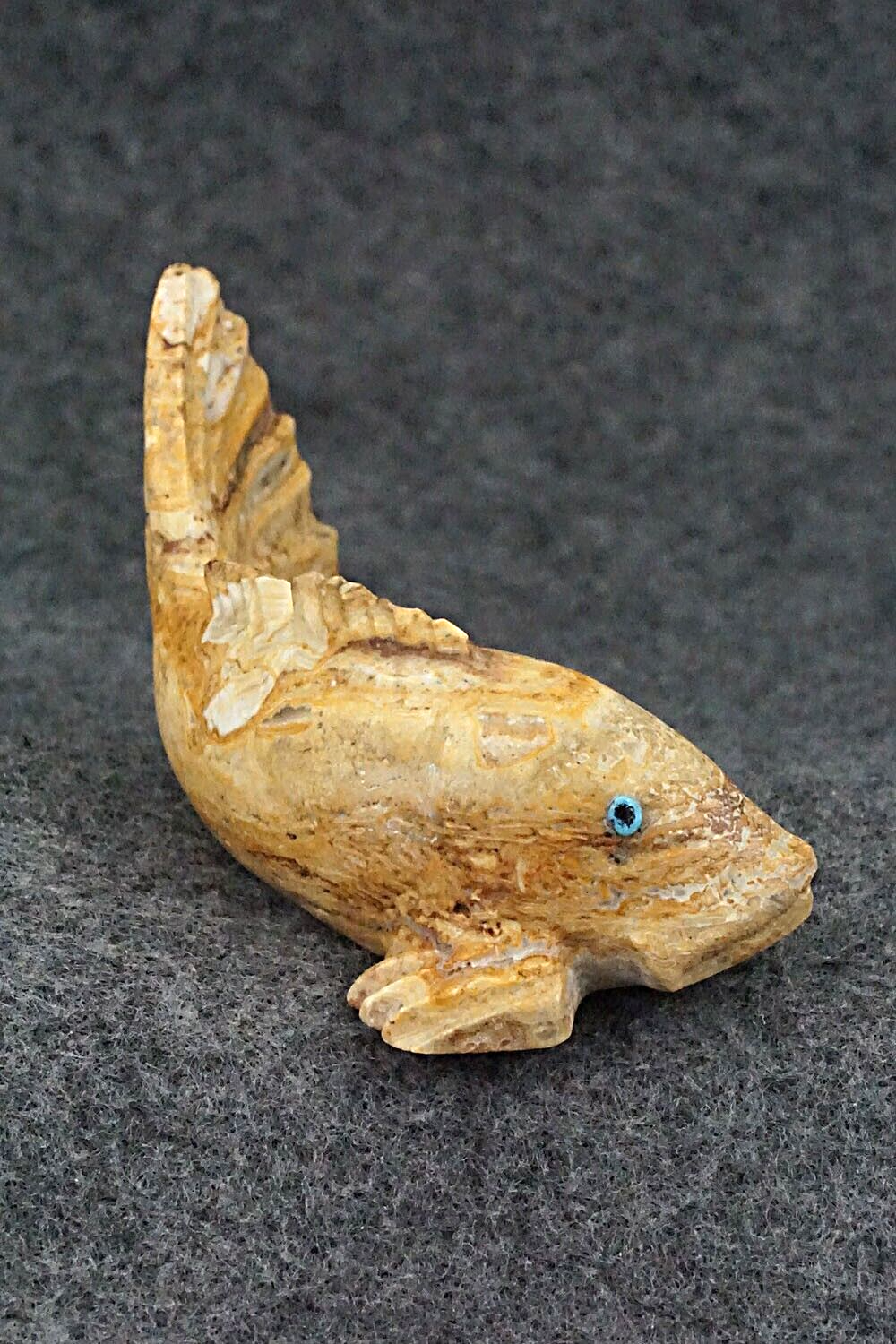 Fish Zuni Fetish Carving - Glendon Lasiloo