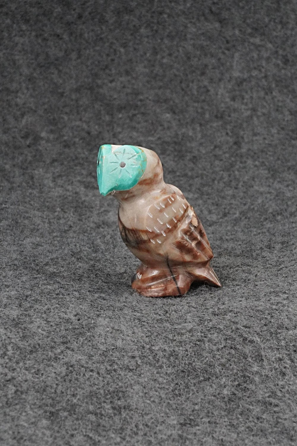 Owl Zuni Fetish Carving - Enrike Leekya