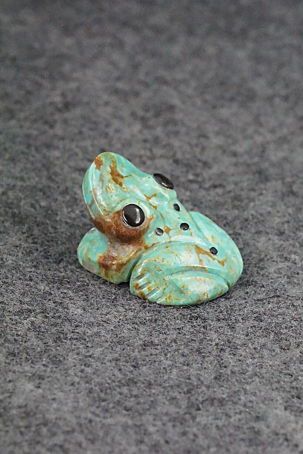 Frog Zuni Fetish Carving - Reynold Lunasee