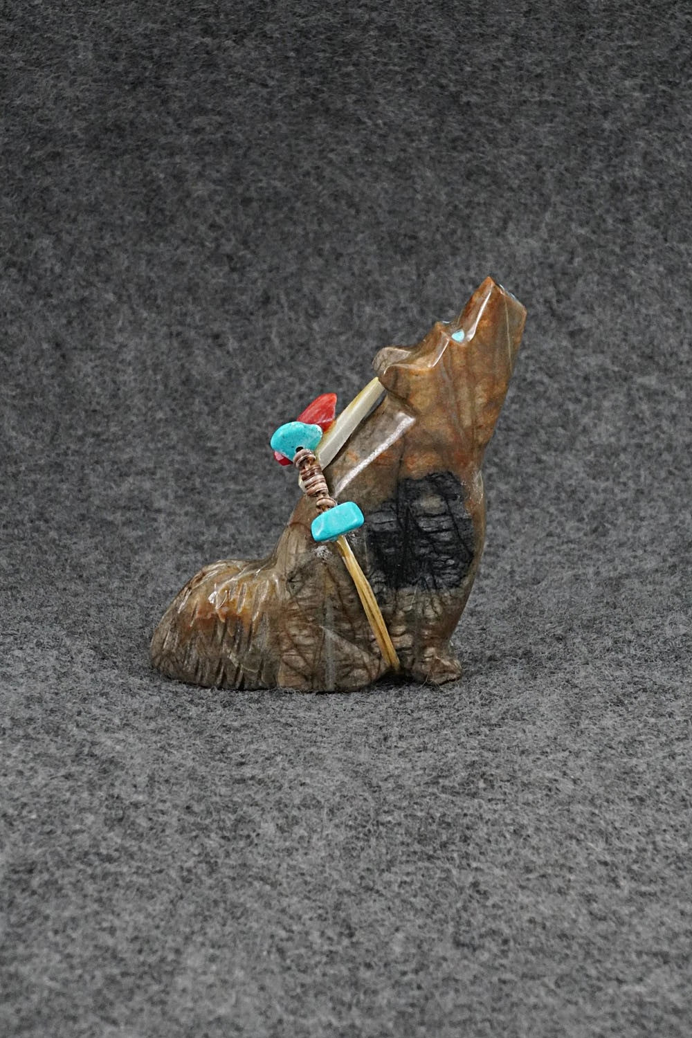 Wolf Zuni Fetish Carving - Rodney Laiwakete