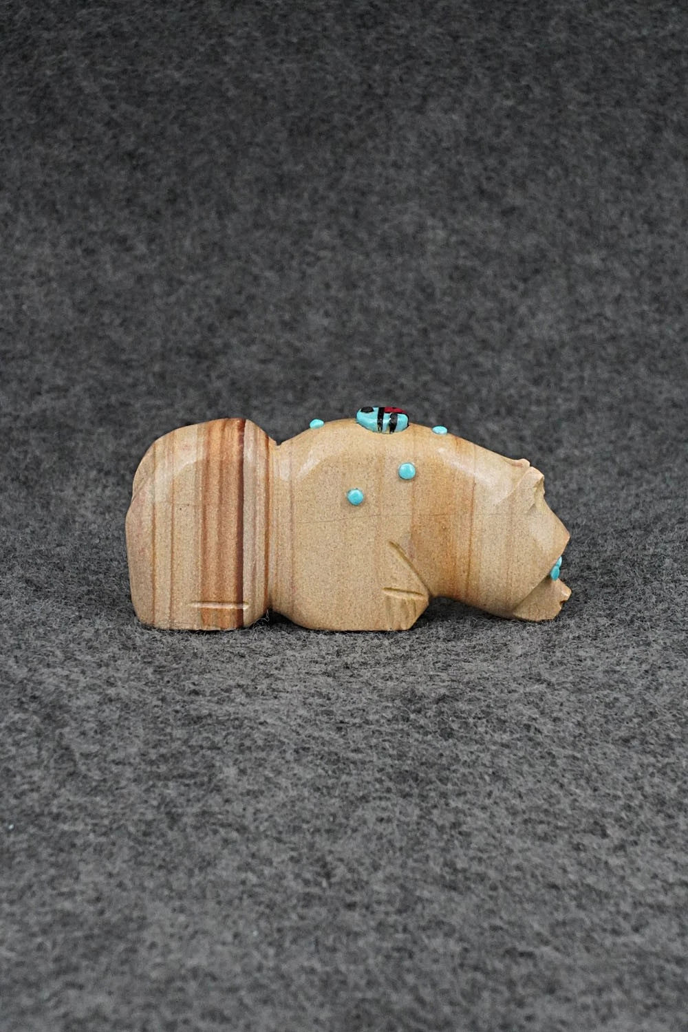 Bear Zuni Fetish Carving - Danette Laate