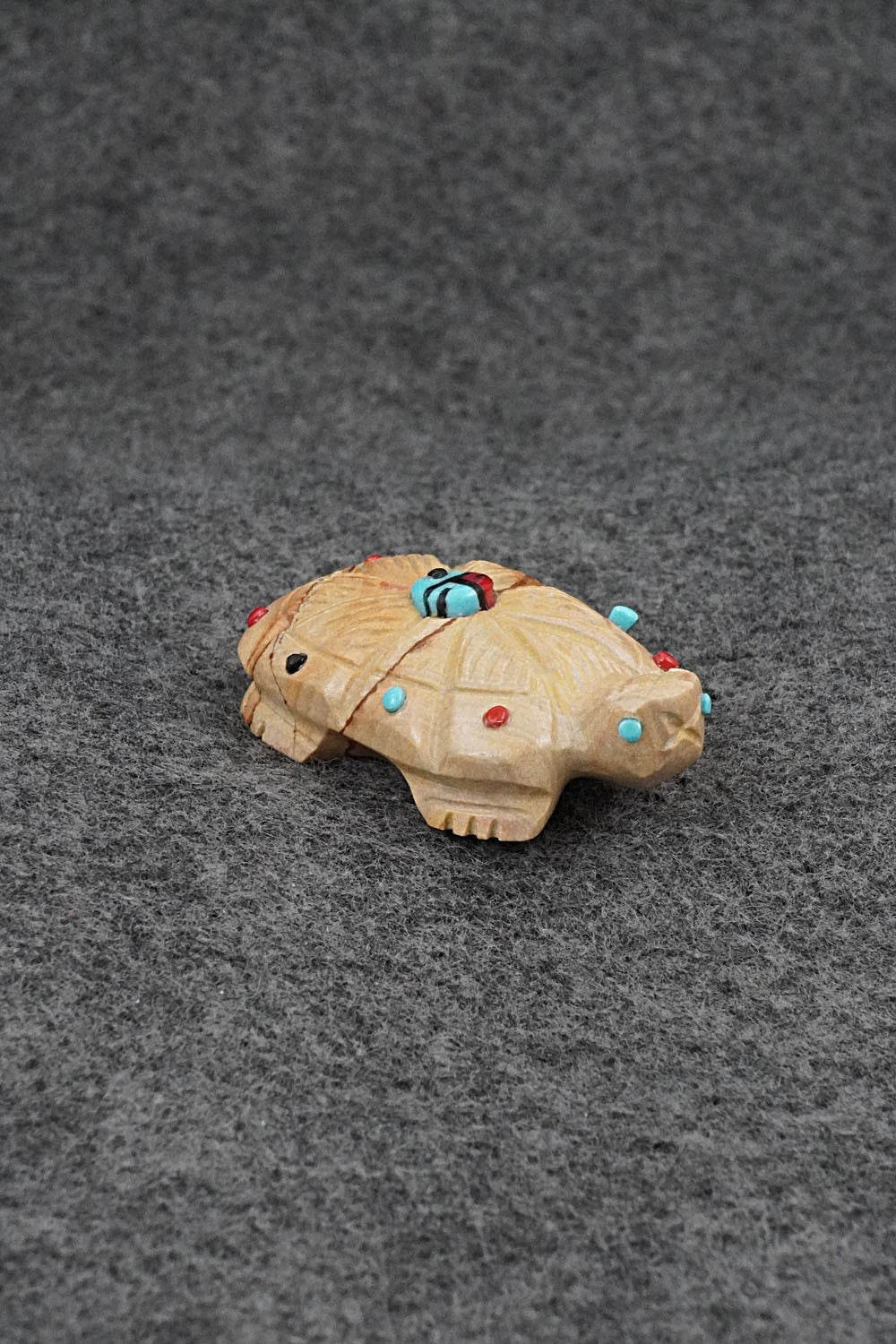 Turtle Zuni Fetish Carving - Danette Laate