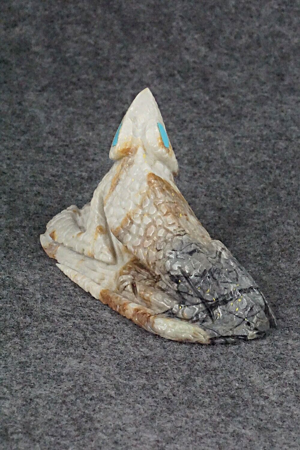 Lizard Zuni Fetish Carving - Ben Kaamasee