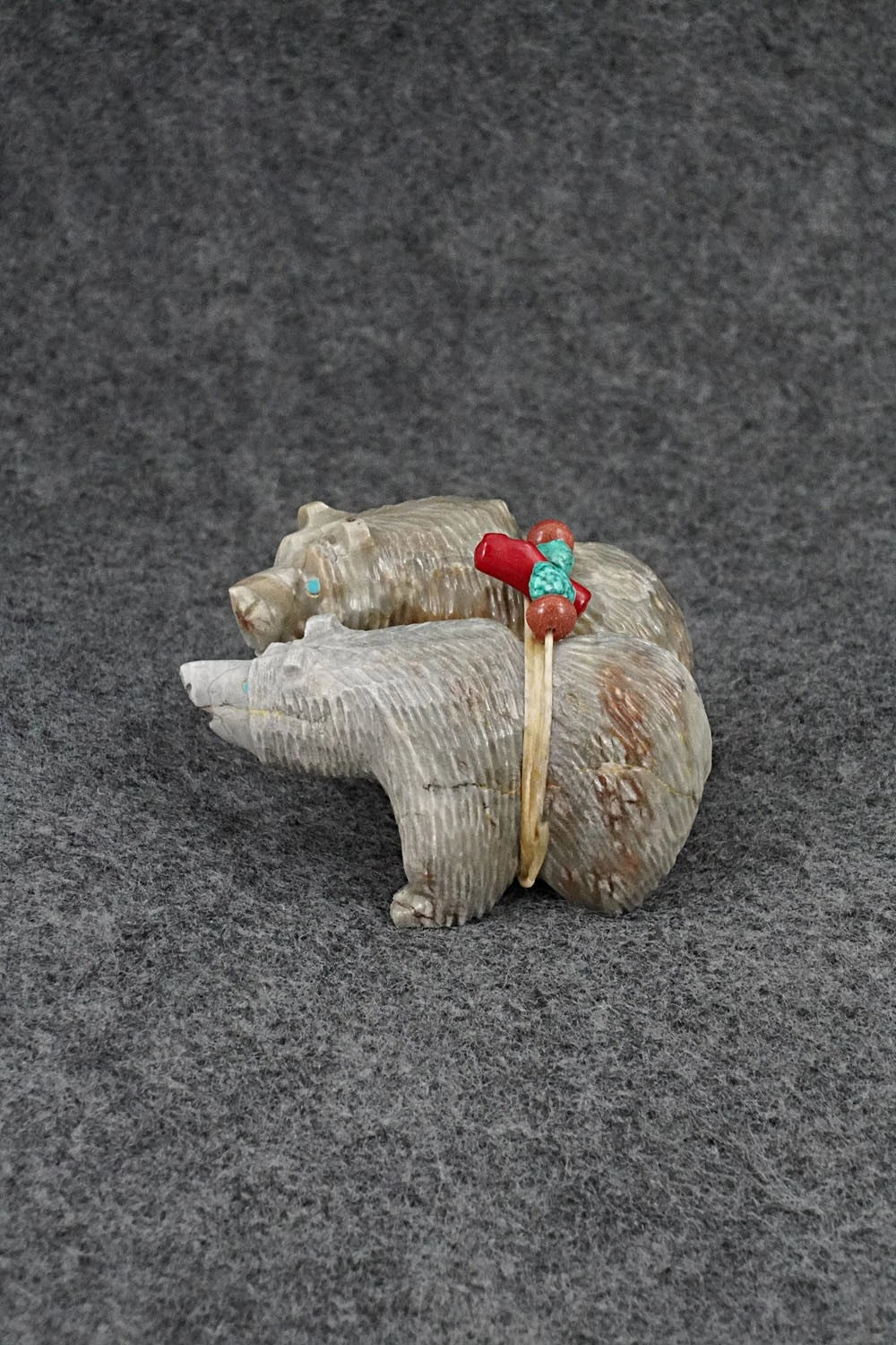 Bear Zuni Fetish Carving - Farlan & Paulette Quam