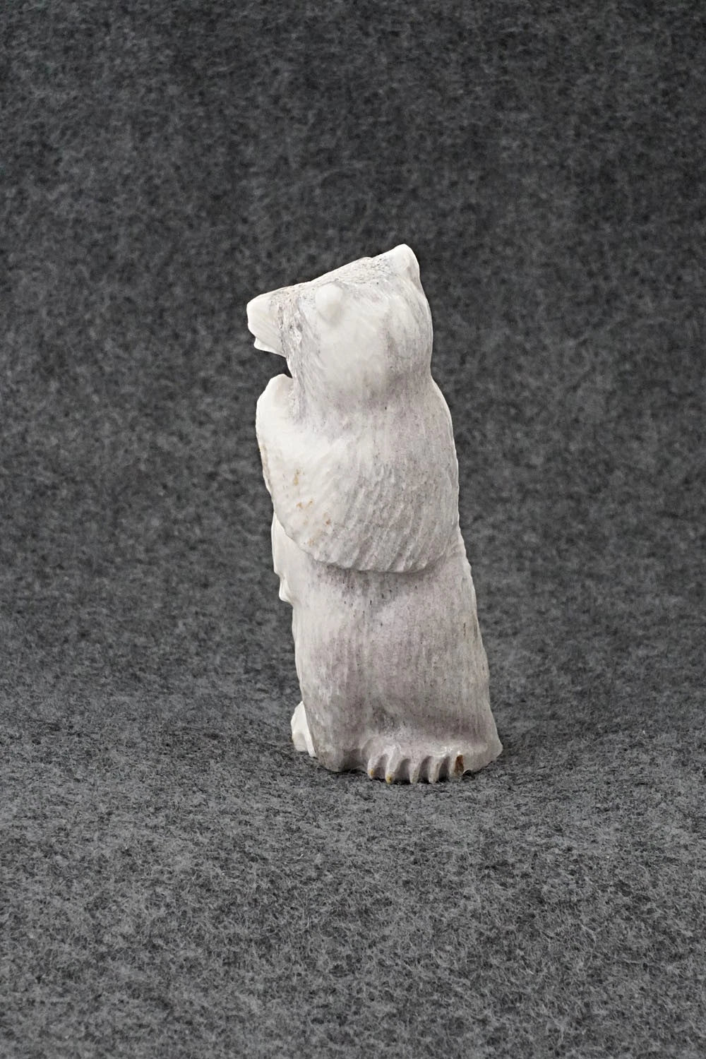 Bear Zuni Fetish Carving - Maxx Laate