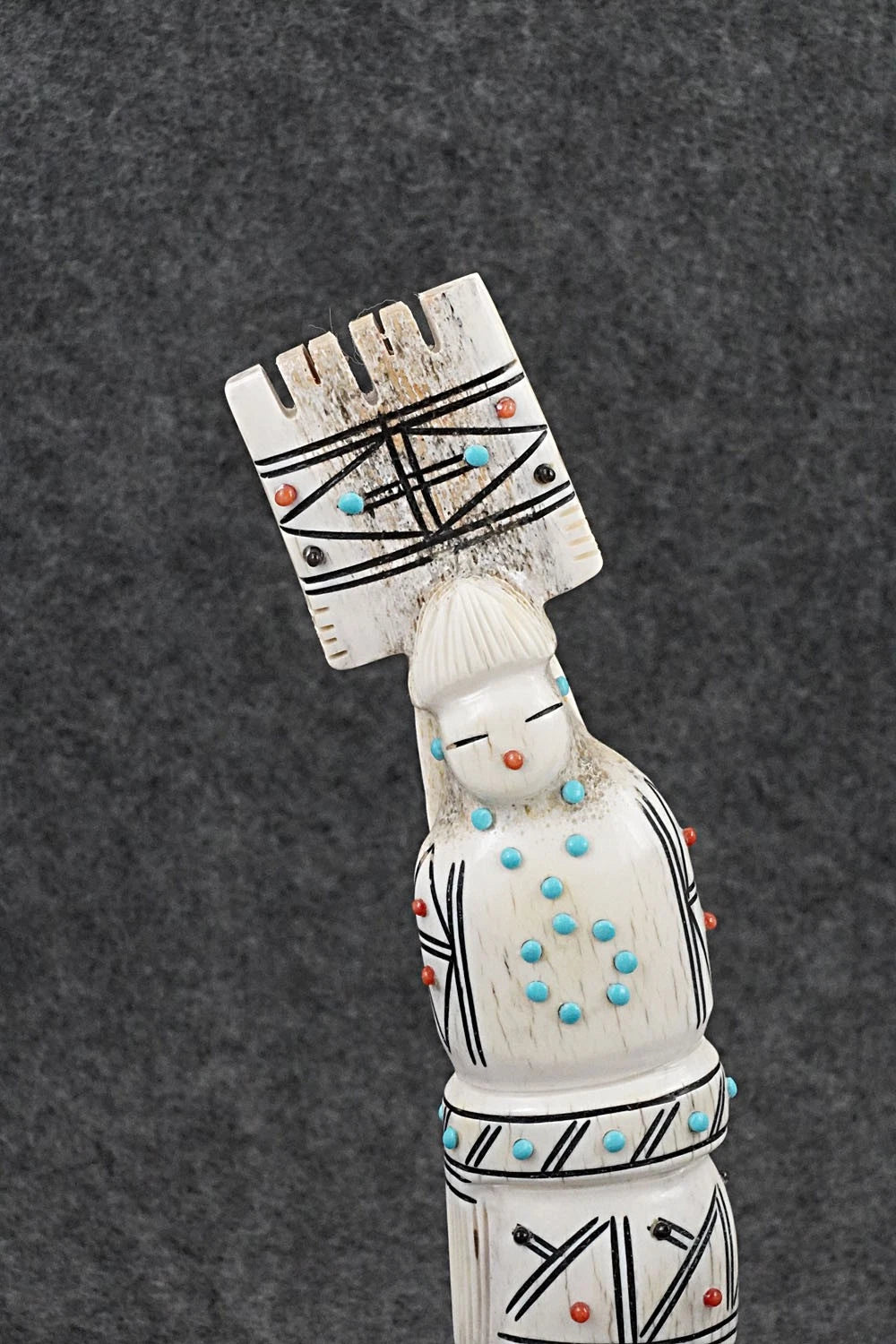 Corn Maiden Zuni Fetish Carving - Claudia Peina