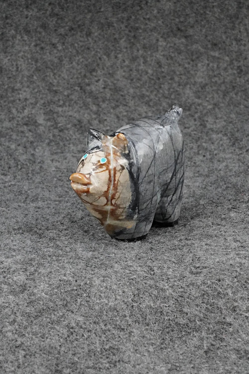 Pig Zuni Fetish Carving - Delvin Leekya