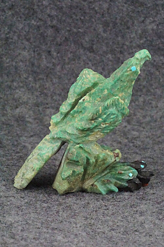 Eagle Zuni Fetish Carving - Jon Quam