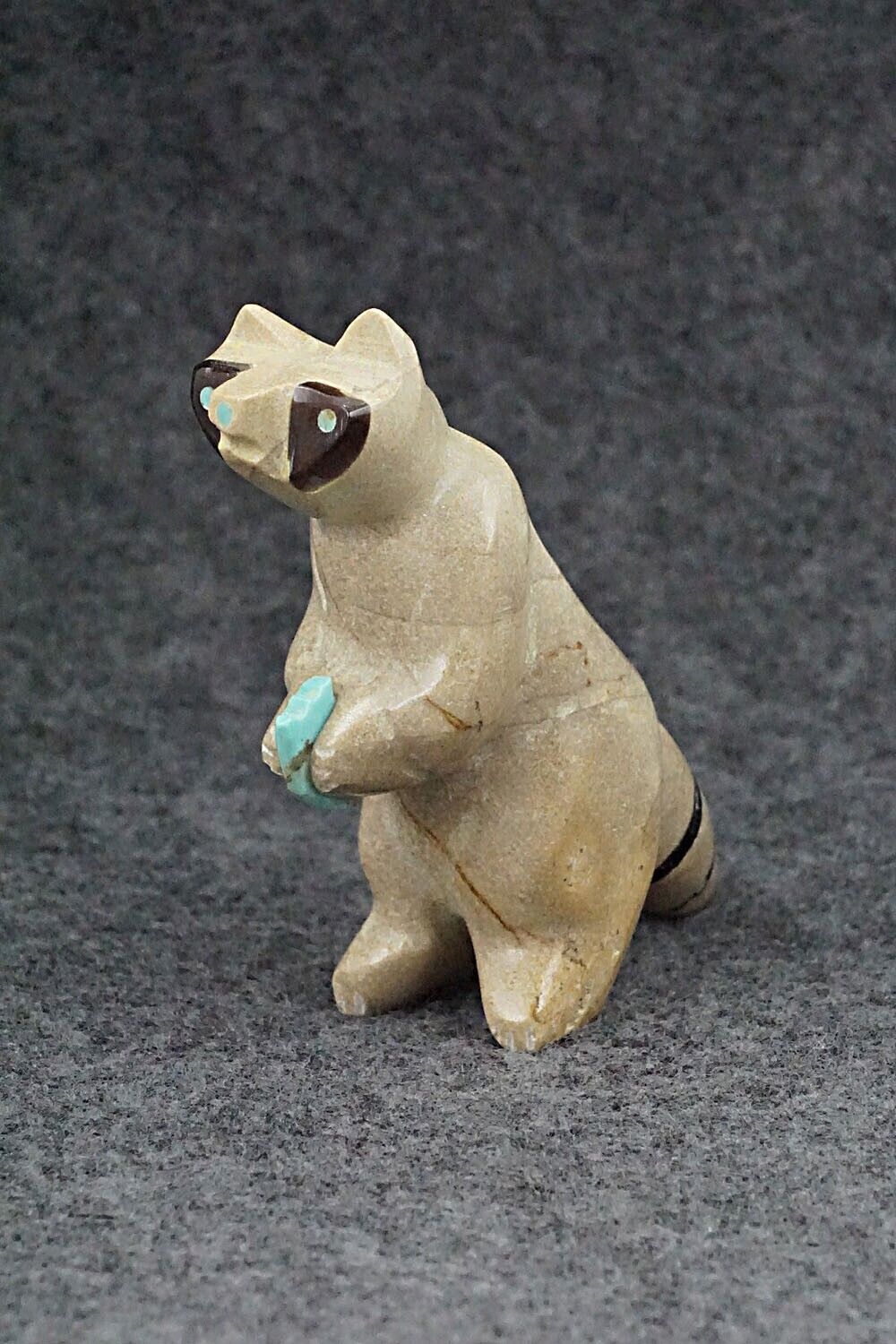 Raccoon Zuni Fetish Carving - Enrike Leekya