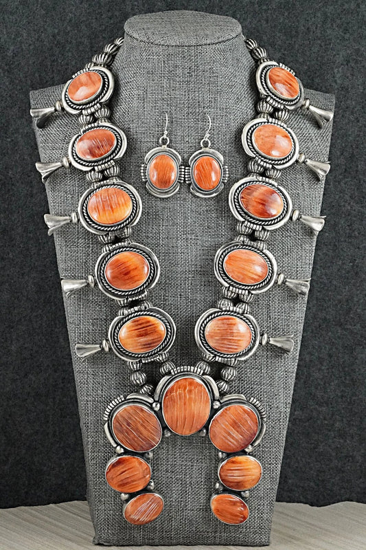 Spiny Oyster & Sterling Silver Squash Blossom Set - Paul Livingston