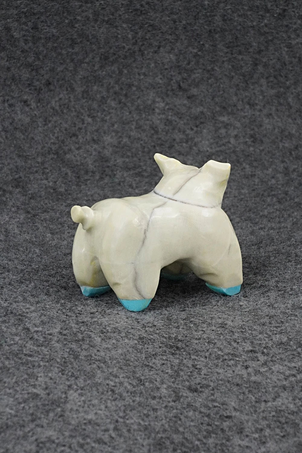 Pig Zuni Fetish Carving - Freddie Leekya