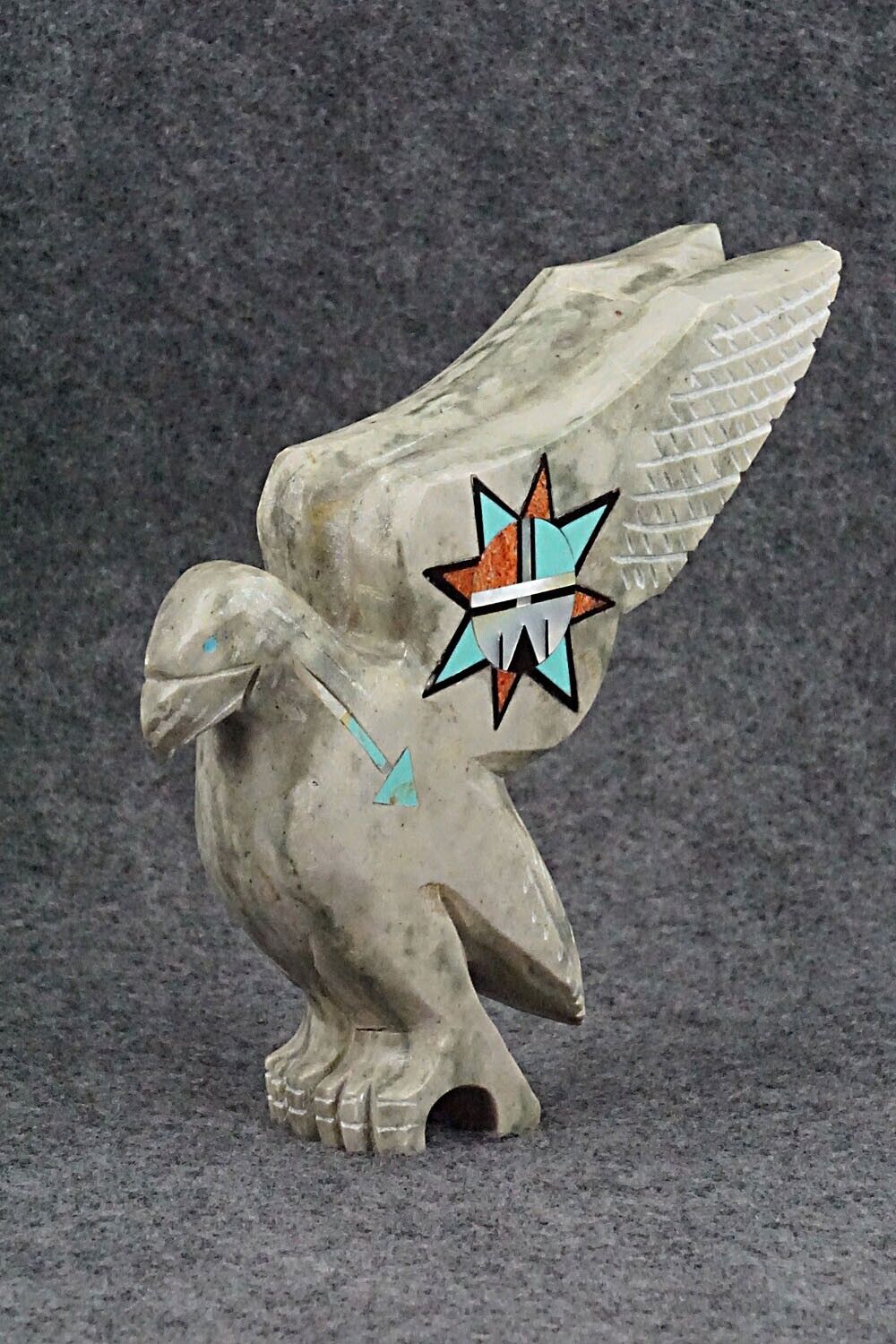 Eagle Zuni Fetish Carving - Andres Lementino