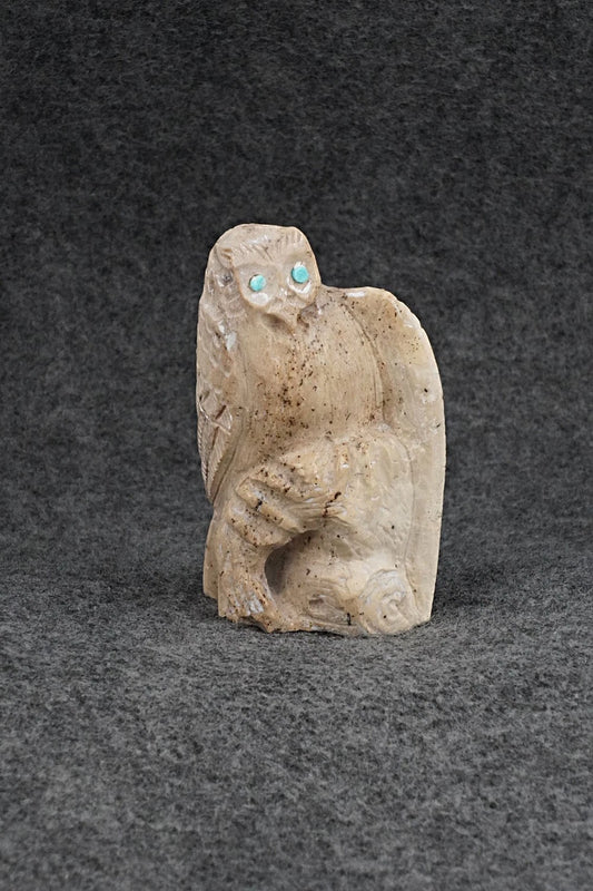Owl Zuni Fetish Carving - Derrick Kammasee