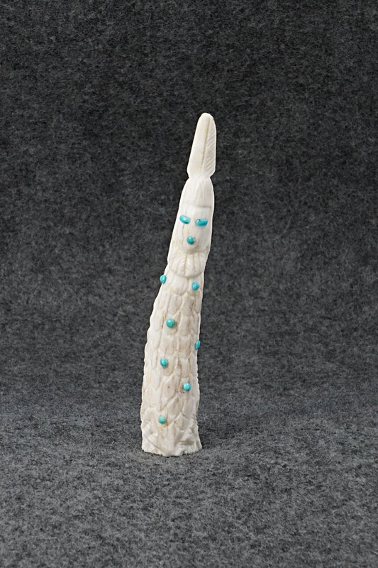 Corn Maiden Zuni Fetish Carving - Garrick Weeka