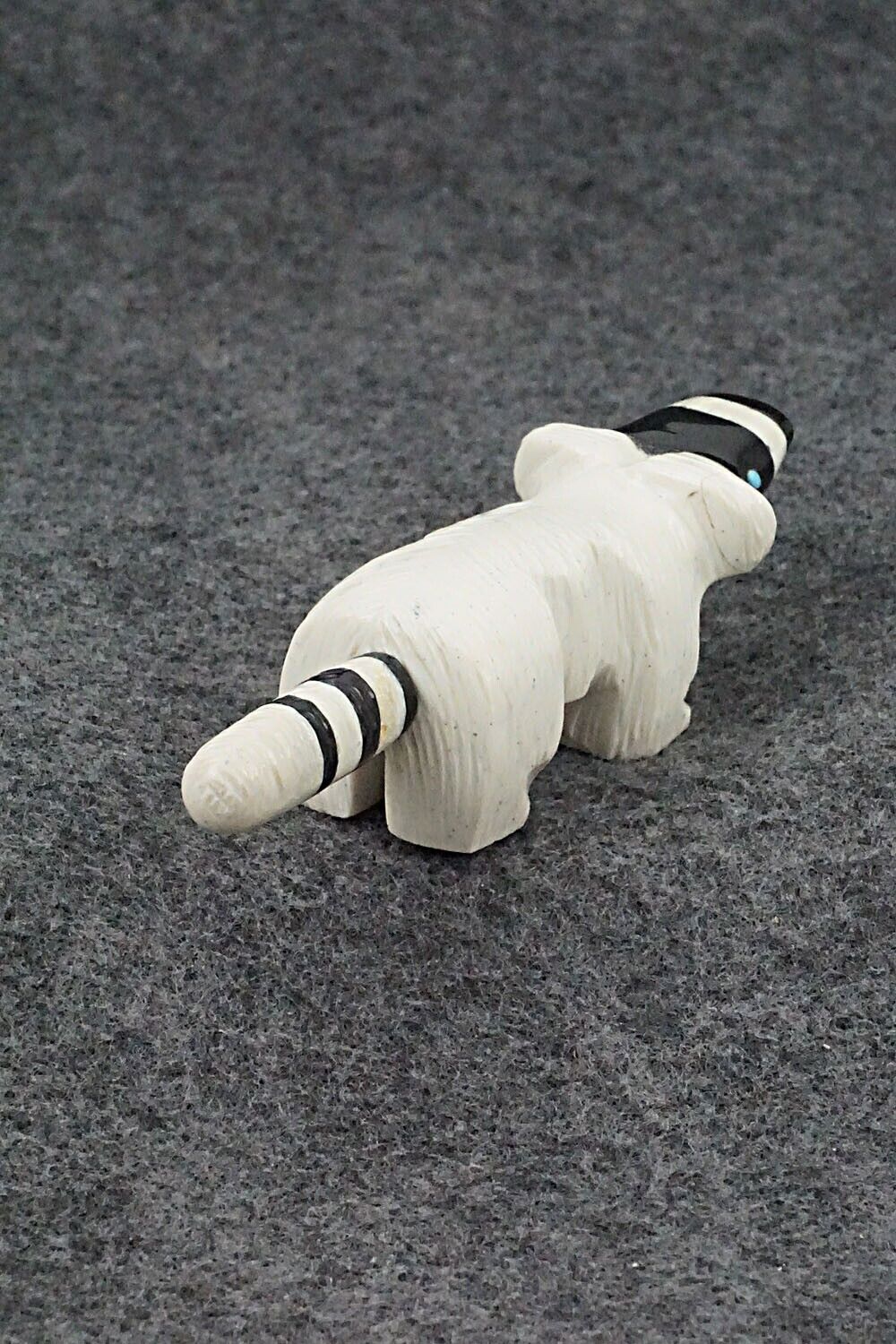 Raccoon Zuni Fetish Carving - Susette Lementino