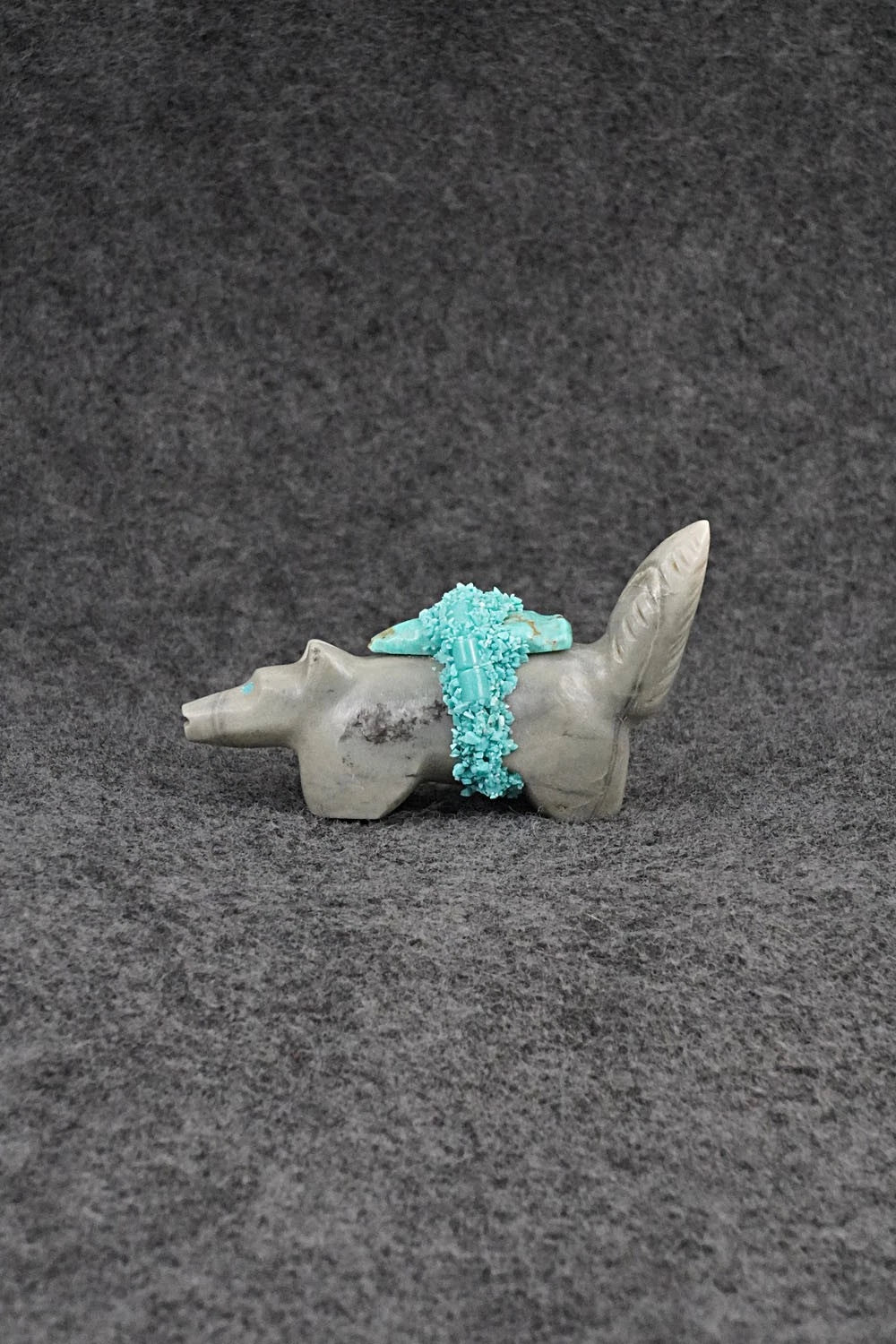 Wolf Zuni Fetish Carving - Marveletta Phillips