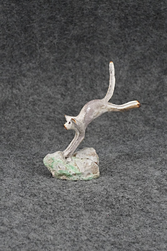 Mountain Lion Zuni Fetish Carving - Ruben Najera