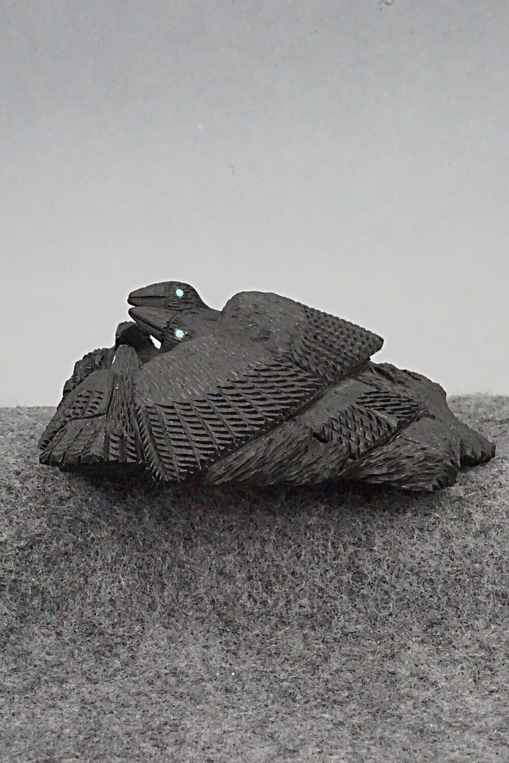 Crows Zuni Fetish Carving - Destry Siutza