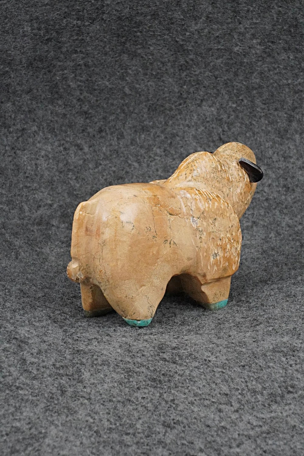 Buffalo Zuni Fetish Carving - Freddie Leekya