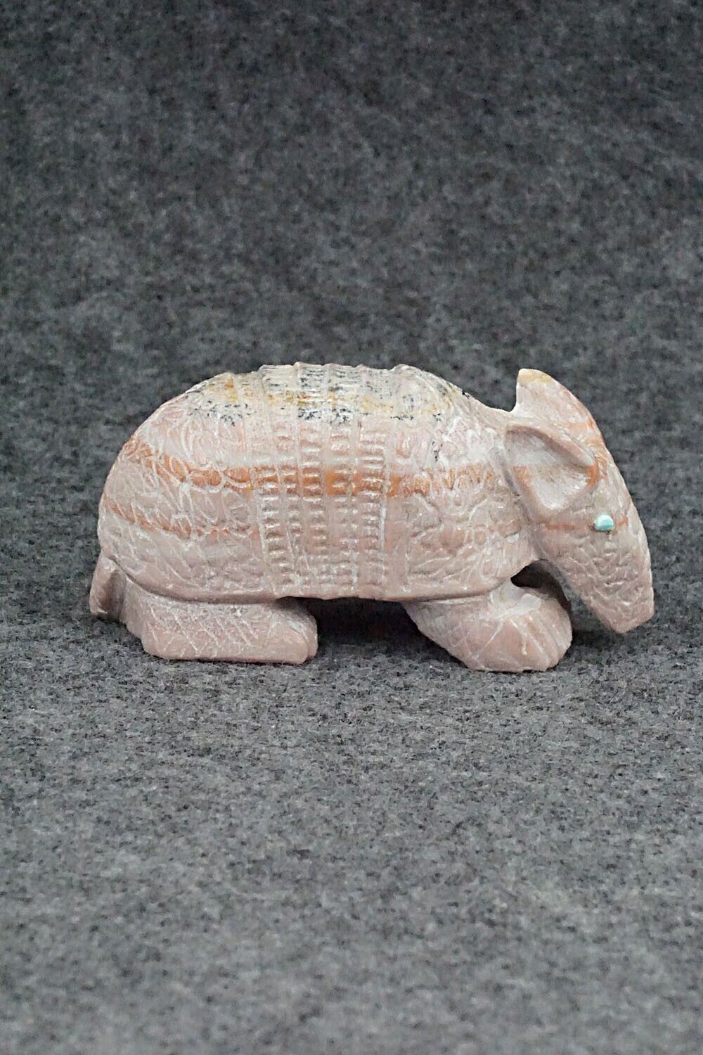 Armadillo Zuni Fetish Carving - Derrick Kaamasee