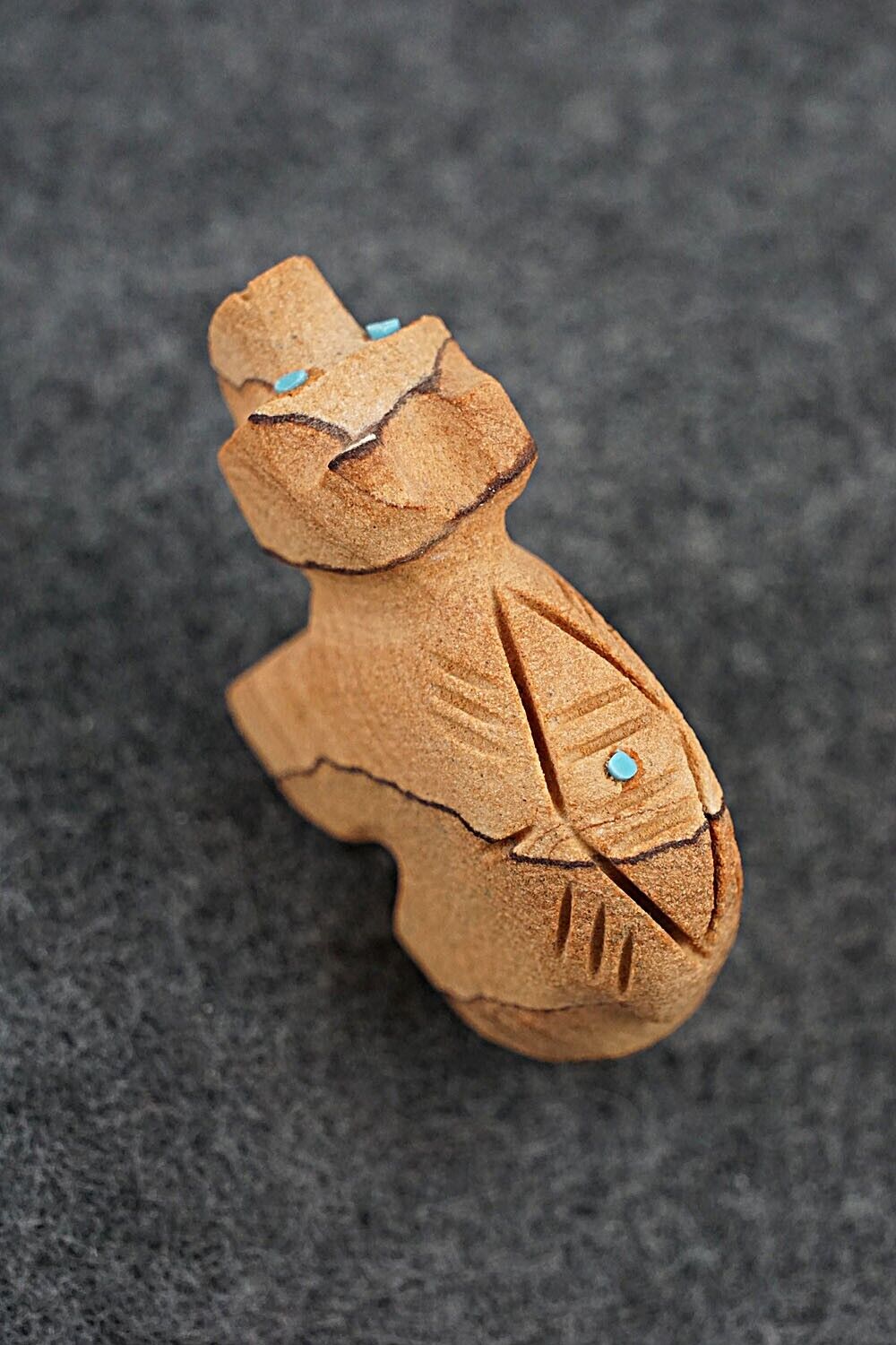 Bear Zuni Fetish Carving - Brandon Phillips