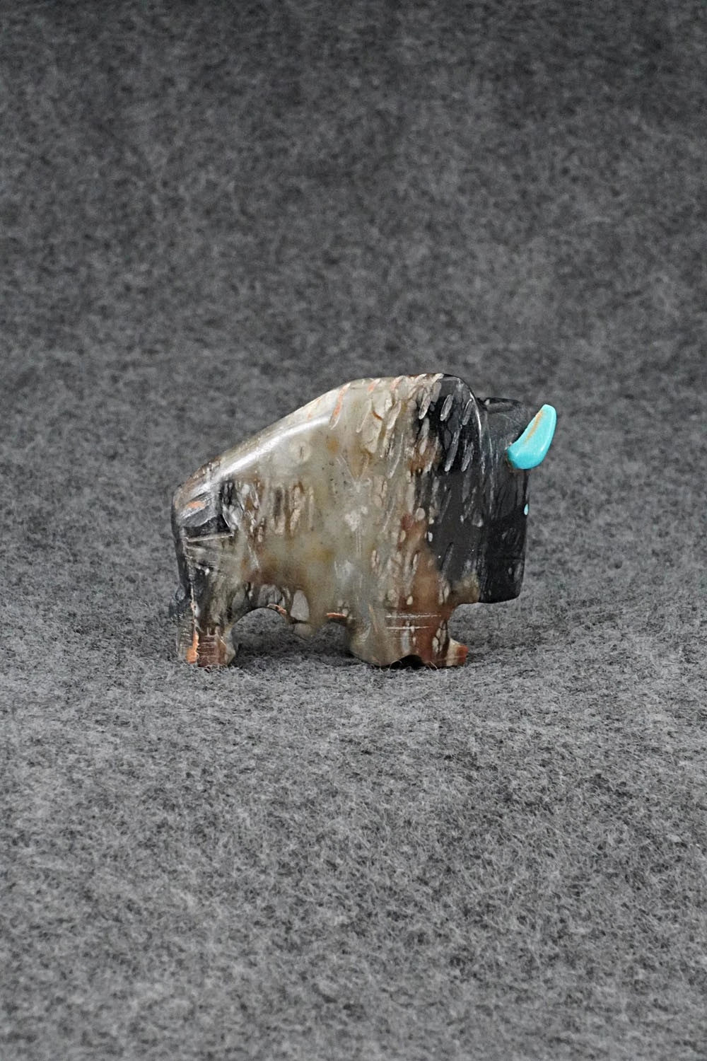 Buffalo Zuni Fetish Carving - Todd Etsate