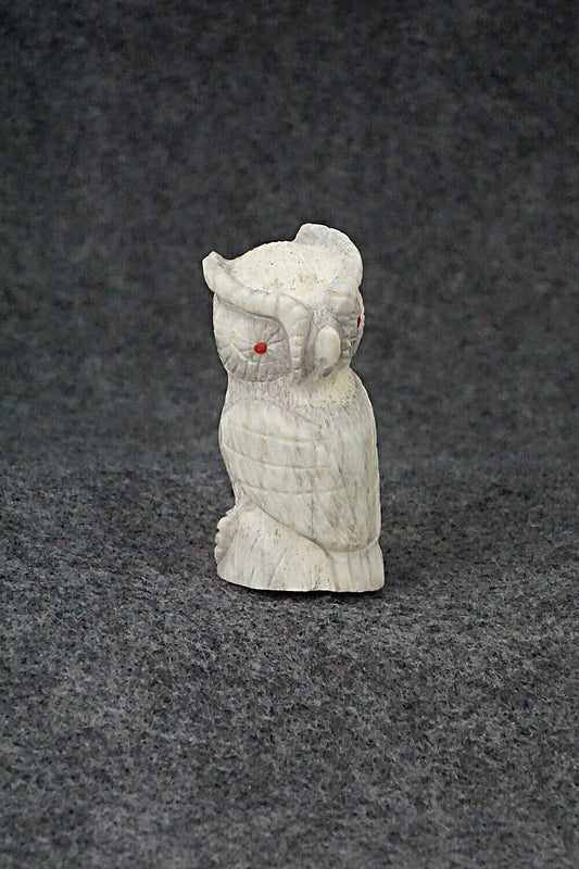 Owl Zuni Fetish Carving - Chris Peina