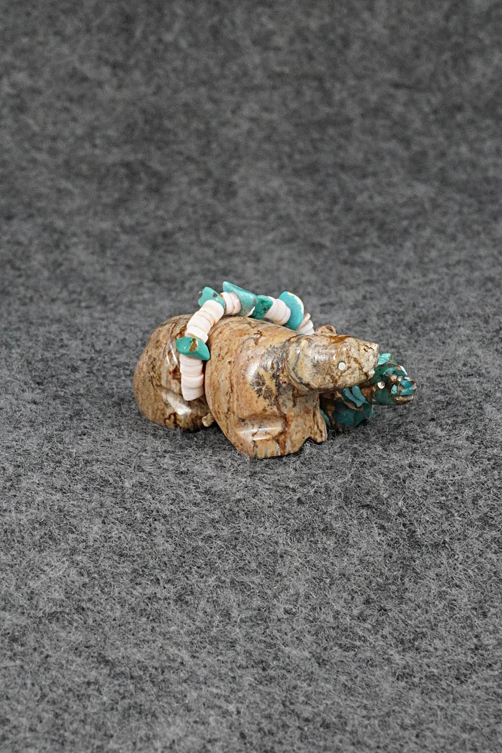 Bear Zuni Fetish Carving - Daisy Rose Leonard