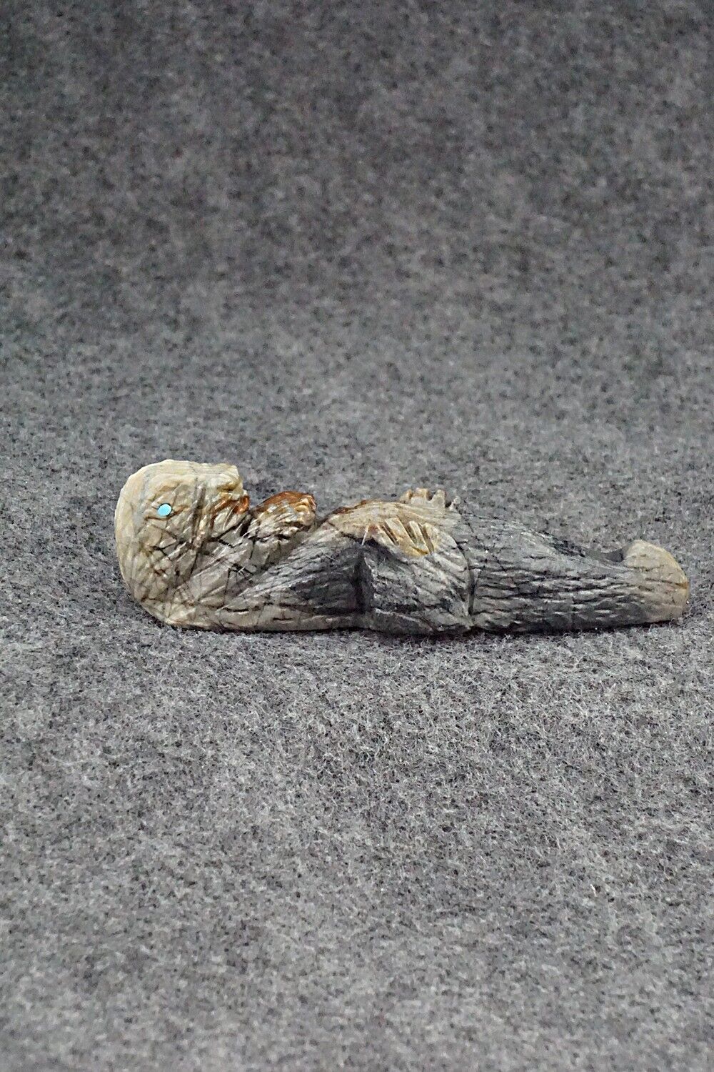Otter Zuni Fetish Carving - Tony Mackel