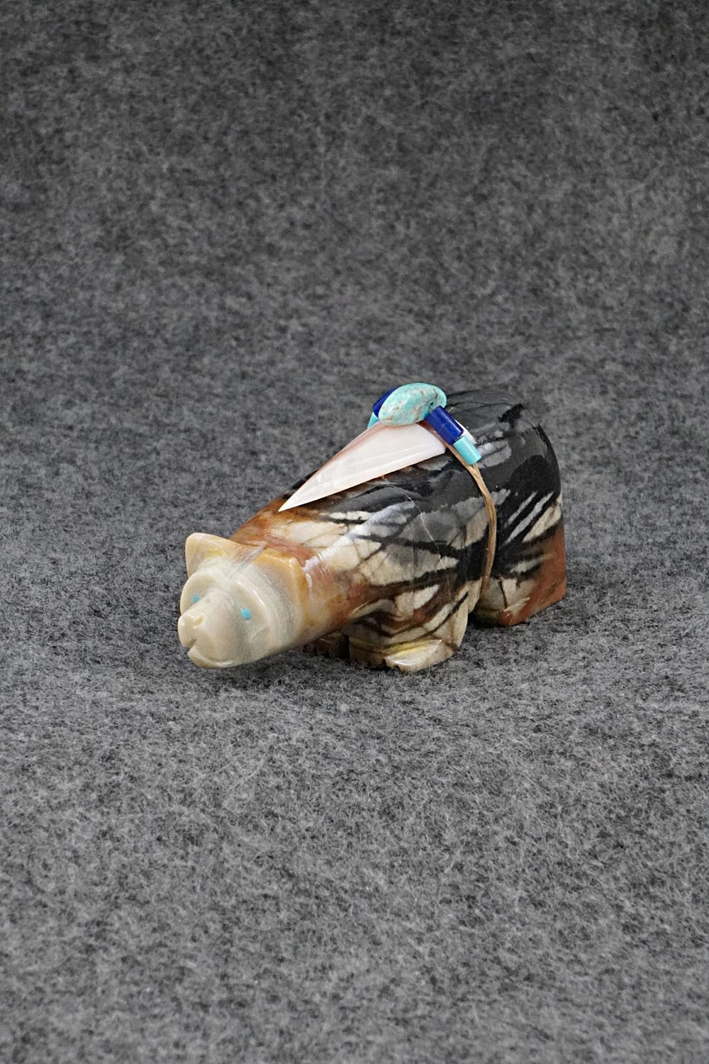 Bear Zuni Fetish Carving - Alex Tsethlikai