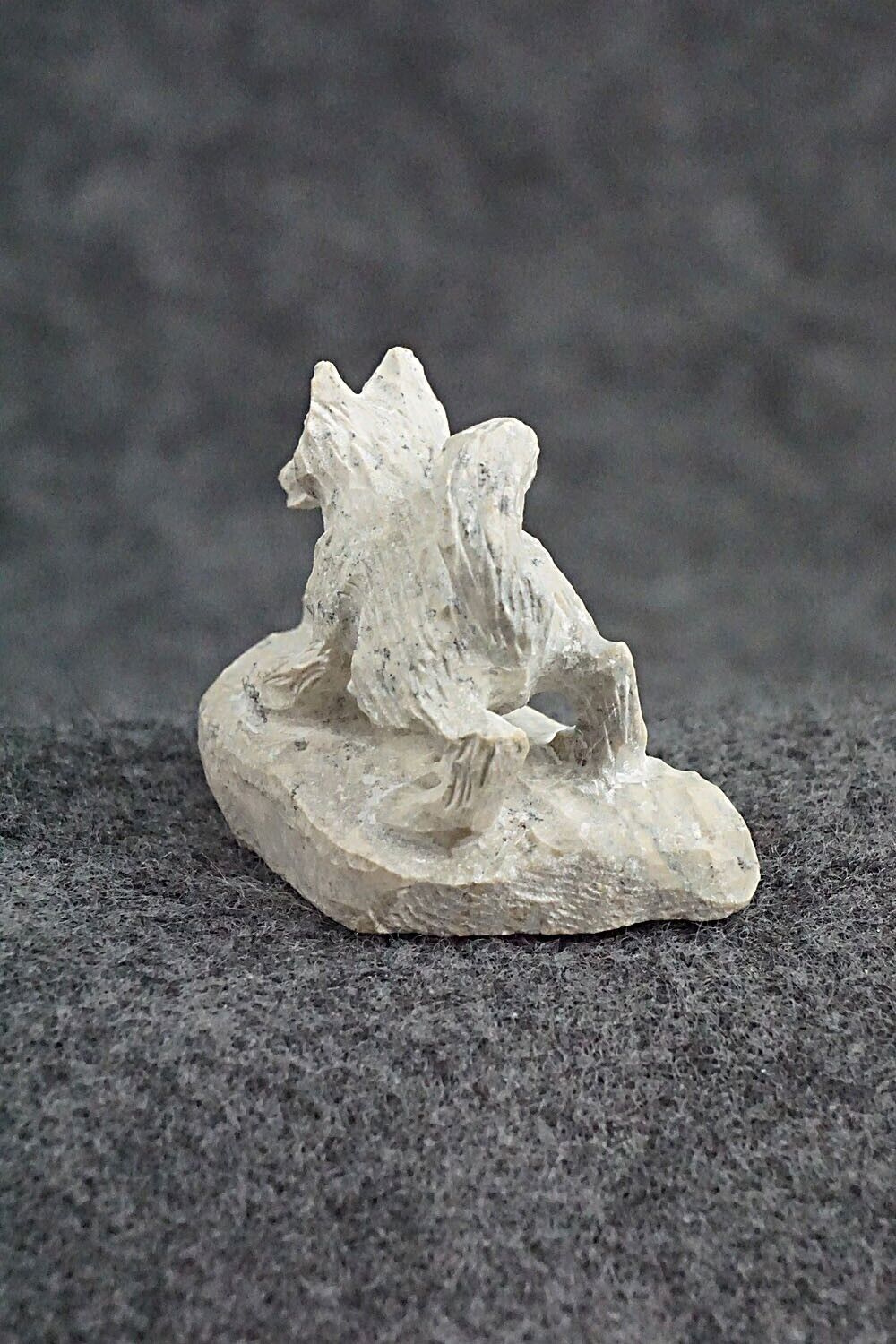 Wolf Zuni Fetish Carving - Lewis Malie