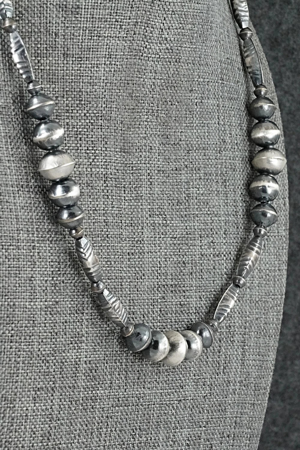 Sterling Silver Navajo Pearl Necklace 18" - Vintage
