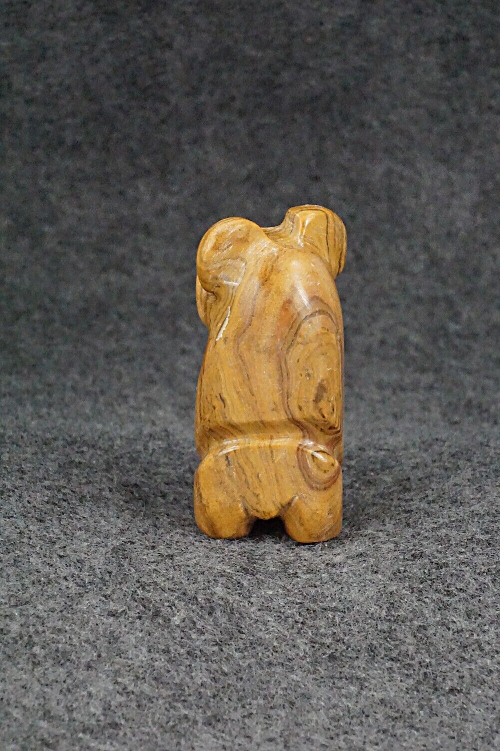 Bear Zuni Fetish Carving - Reynold Lunasee