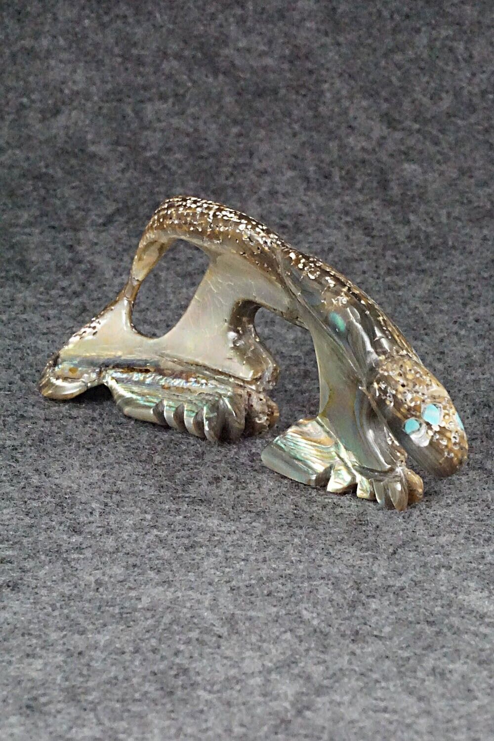 Mountain Lion Zuni Fetish Carving - Jeffrey Yunie