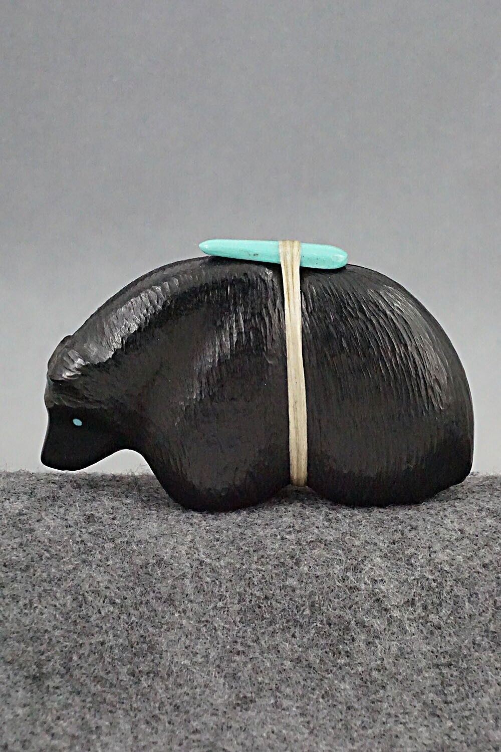 Bear Zuni Fetish Carving - Herbert Halate