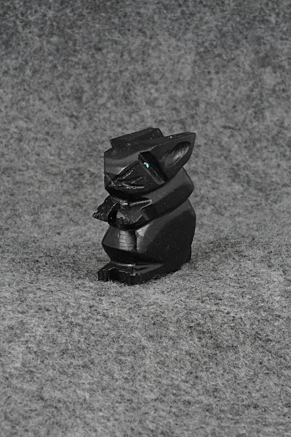 Rabbit Zuni Fetish Carving - Tony Mackel