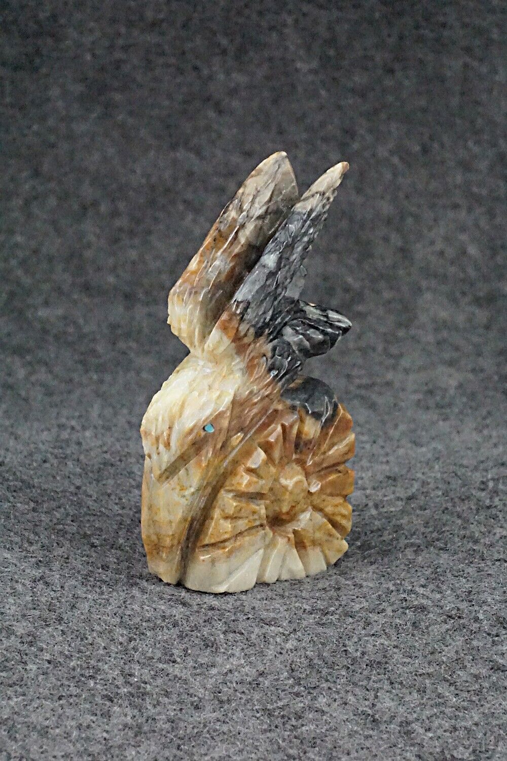 Hummingbird Zuni Fetish Carving - Tony Mackel