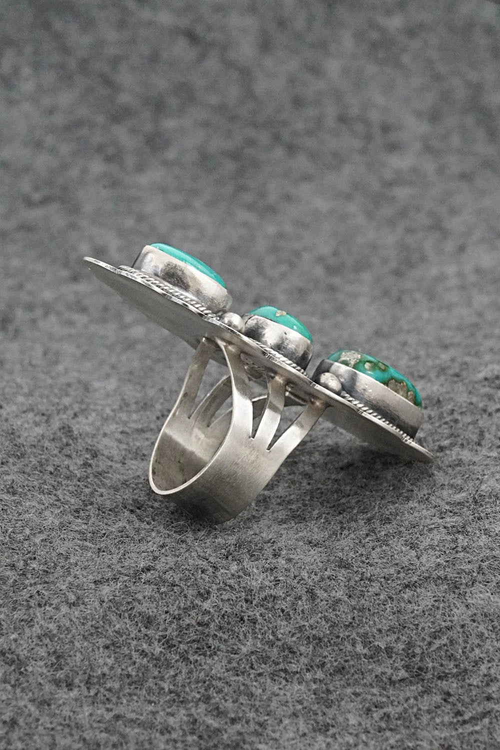 Turquoise & Sterling Silver Ring - Bobby Johnson - Size 8