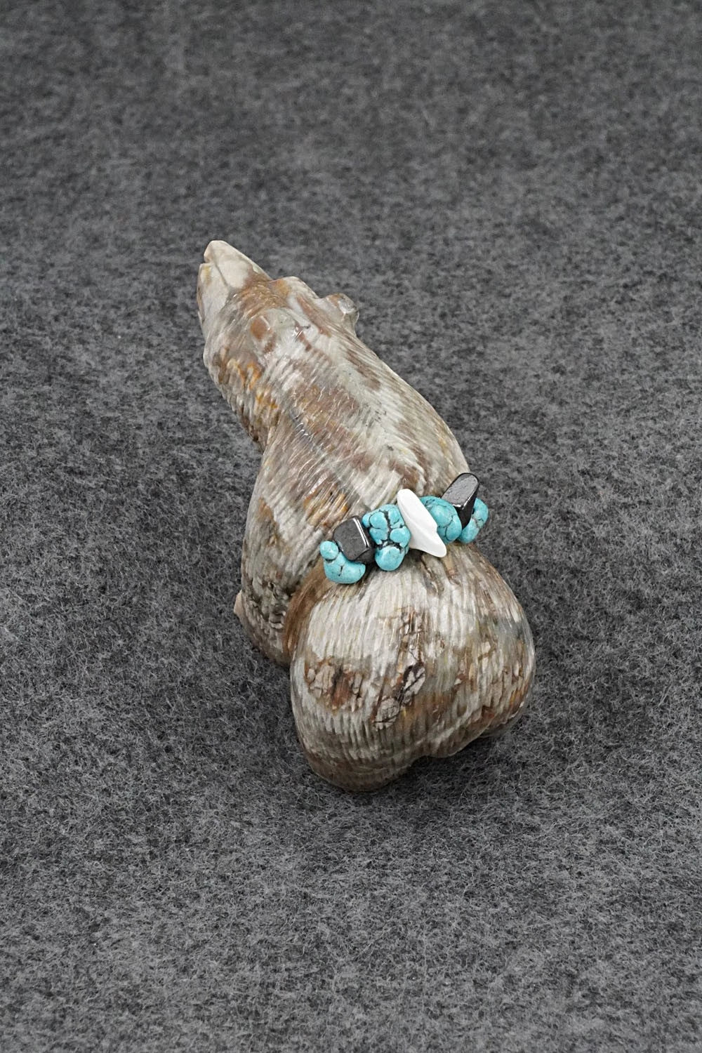 Bear Zuni Fetish Carving - Farlan & Paulette Quam